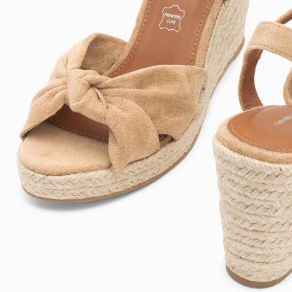 Kellychris.shopb7f47581cf 5